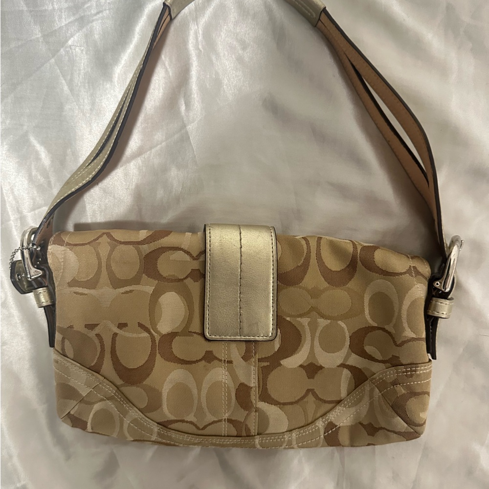 Coach Beige and Cream Signature Shoulder Bag - Picture 4 of 6